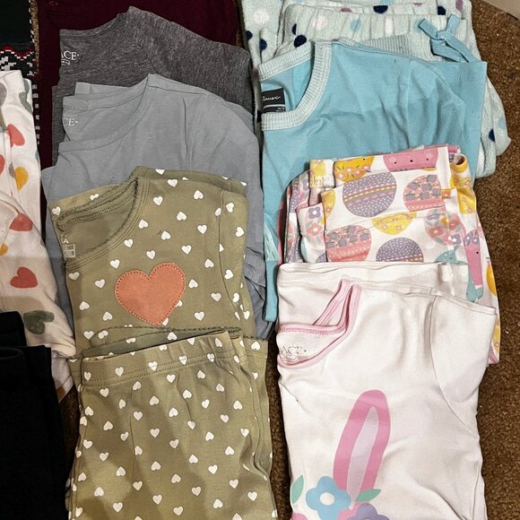 10/12 Lot #1 of Girls Clothes - Picture 3 of 14